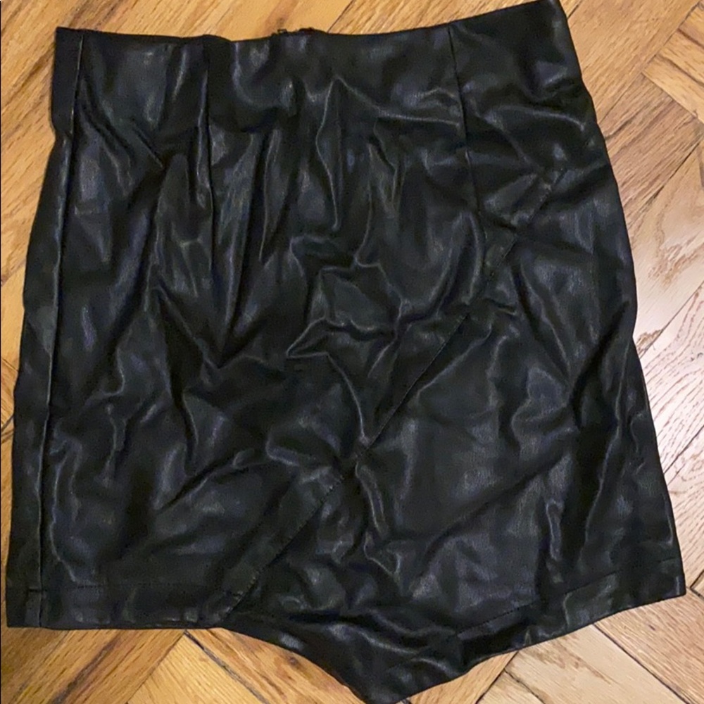 Forever 21 Black Skirt